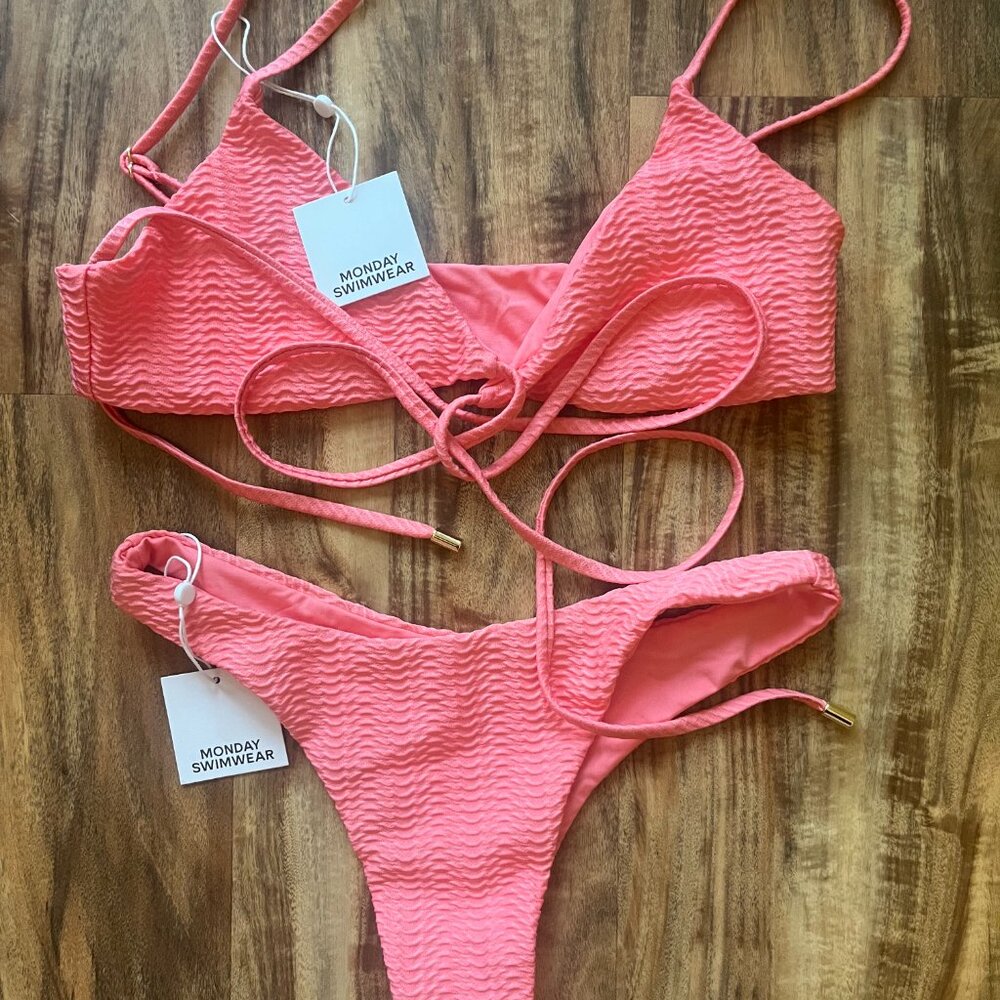 UNWORN Monday Swimwear Byron thong and St. Martin Top in Azalea Pink